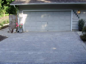 Bevdrivewaypaver.JPG